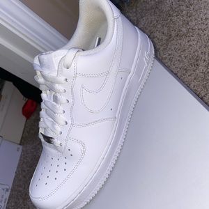 AIR FORCE 1s